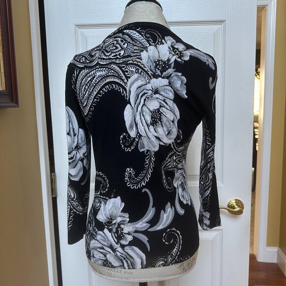 WHITE HOUSE BLACK MARKET FLORAL CARDIGAN W/RHINESTONES:PREOWNED SMALL - Picture 9 of 14